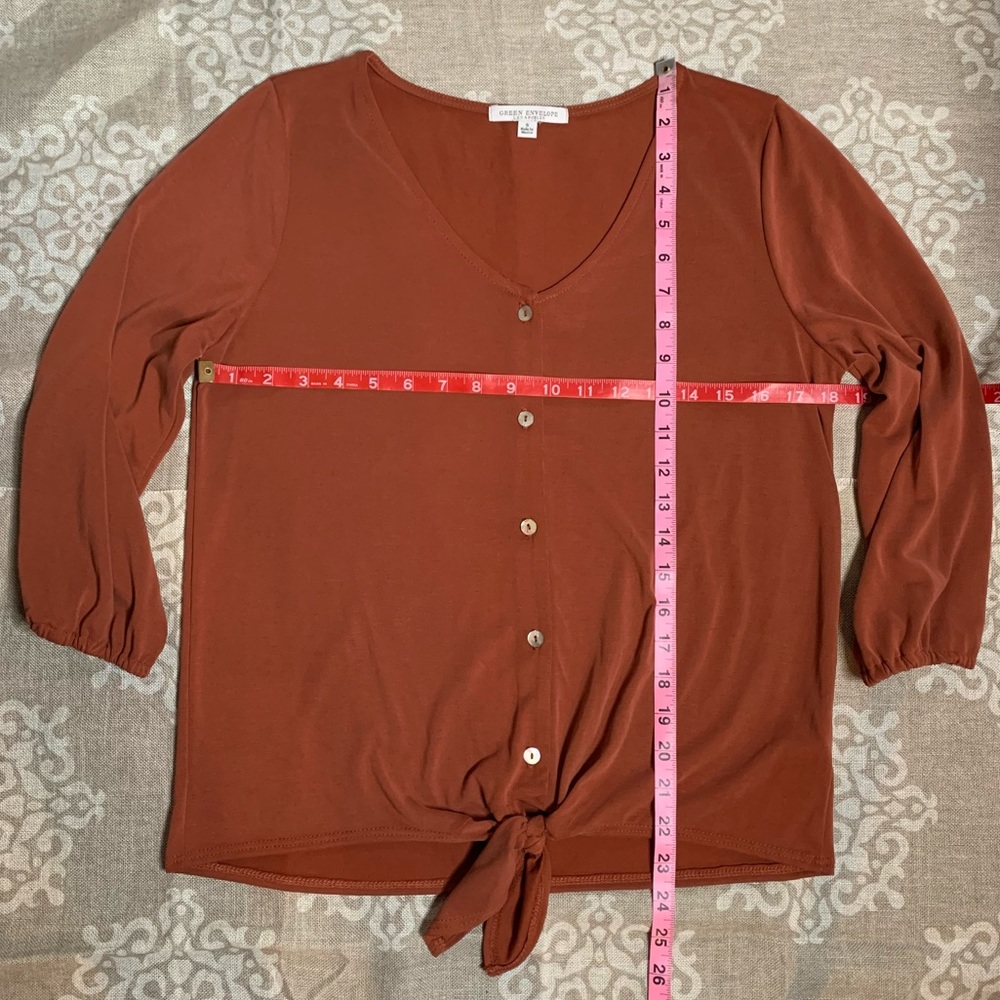 Rust colored button tie front blouse - Picture 5 of 10